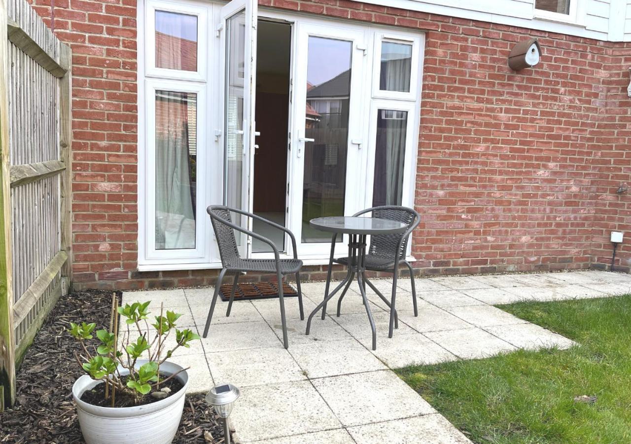 Ashford Holiday Home Sleeps 6 Free Parking Wifi Willesborough Екстериор снимка