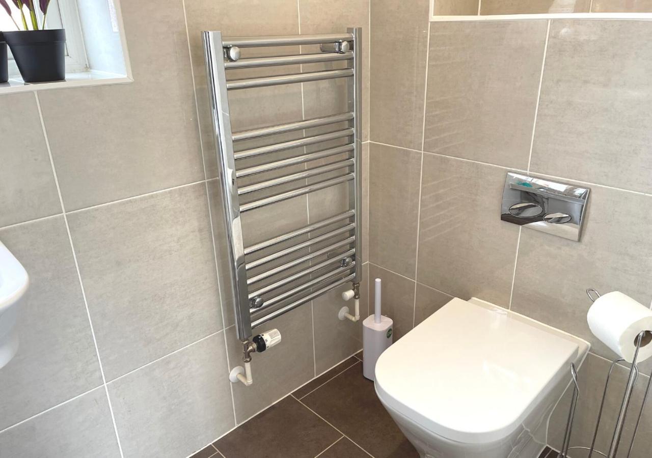 Ashford Holiday Home Sleeps 6 Free Parking Wifi Willesborough Екстериор снимка