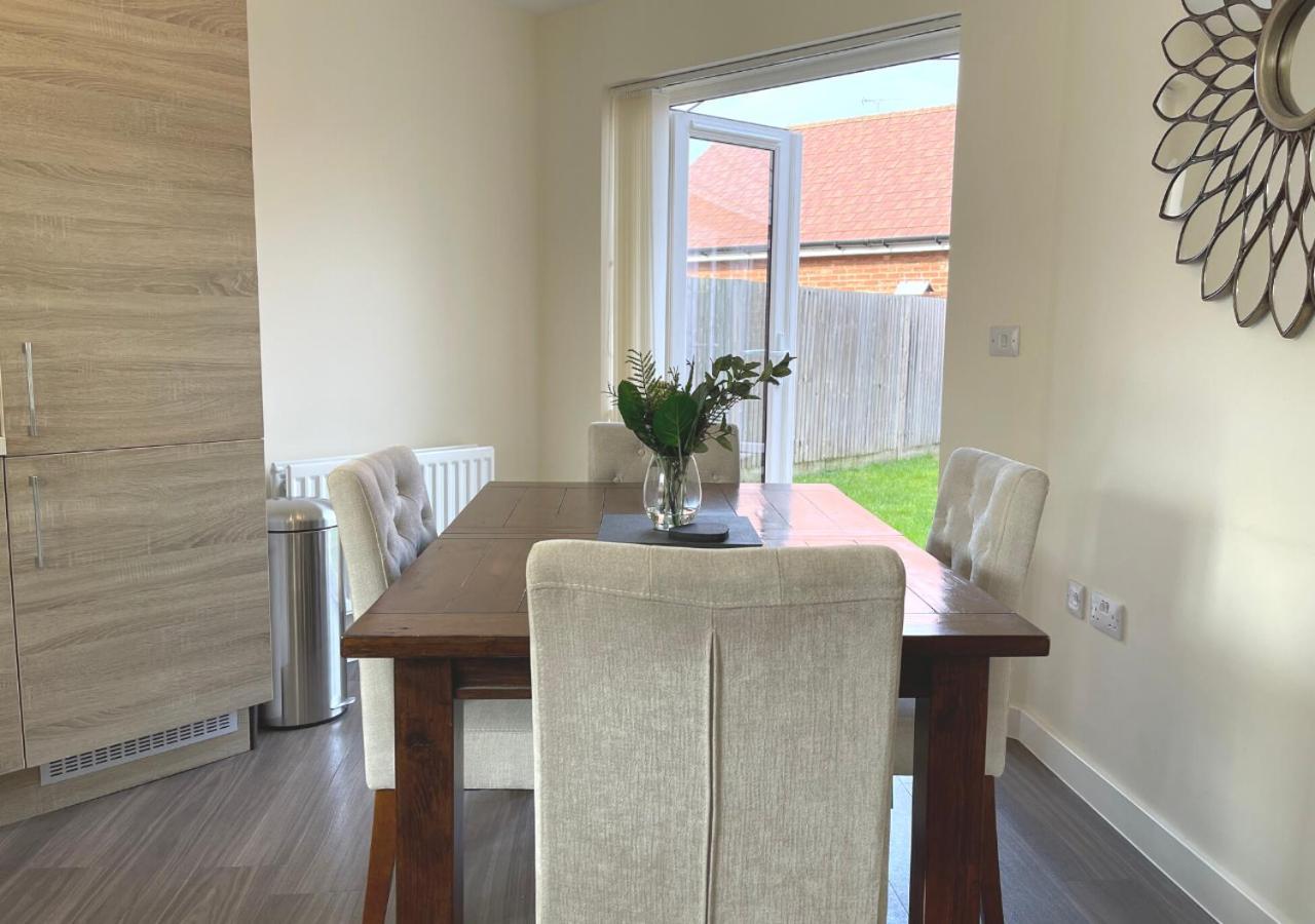 Ashford Holiday Home Sleeps 6 Free Parking Wifi Willesborough Екстериор снимка
