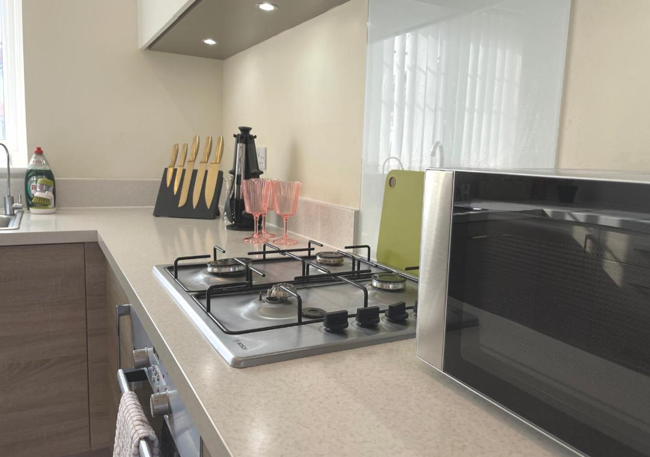 Ashford Holiday Home Sleeps 6 Free Parking Wifi Willesborough Екстериор снимка