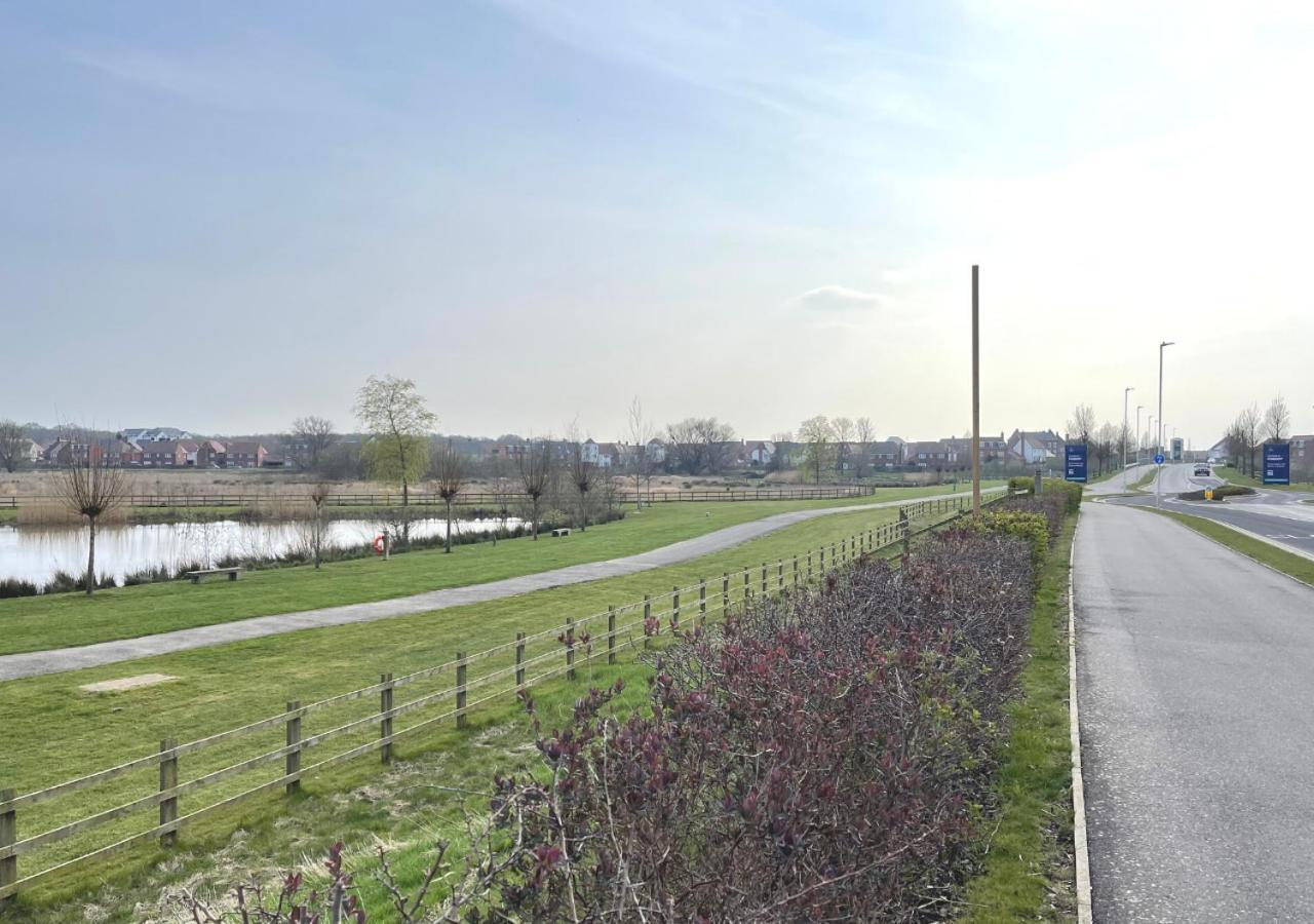 Ashford Holiday Home Sleeps 6 Free Parking Wifi Willesborough Екстериор снимка