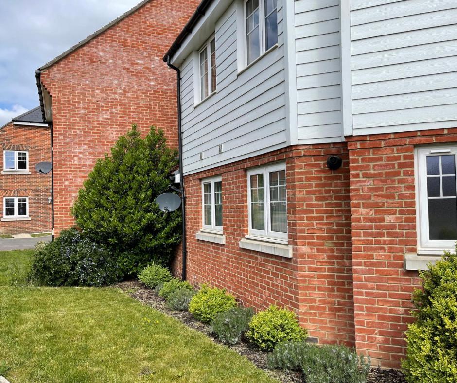 Ashford Holiday Home Sleeps 6 Free Parking Wifi Willesborough Екстериор снимка